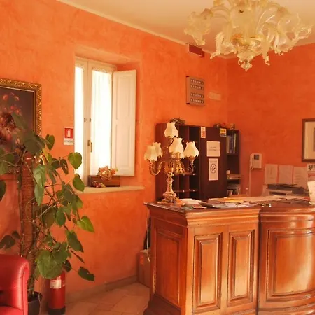 Hotel La Dimora Del Cardinale 3*